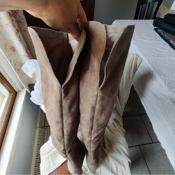 Steve Madden Women's Taupe Suede Over-the-Knee Boots. "Blyss" Size 7 - Picture 9 of 11